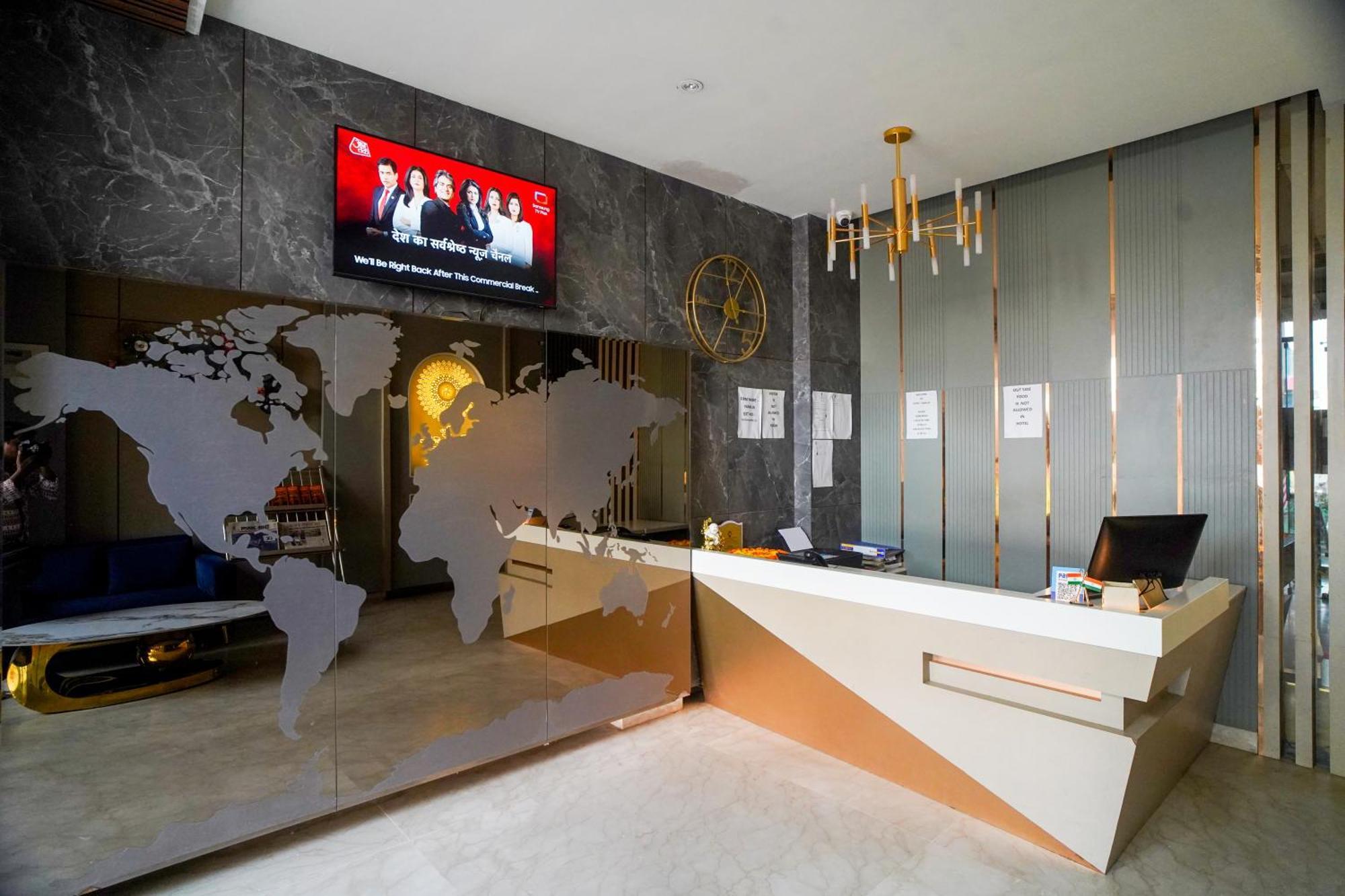 Familia Hotel And Banquets Lucknow Ngoại thất bức ảnh
